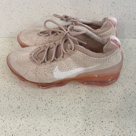 Nike Air Vapormax 2023 FK Flyknit Oatmeal Pink DV6840-101 Ladies size 9 - Picture 2 of 5